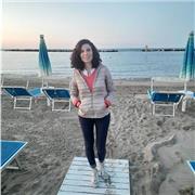 Docente di Storia e Filosofia. Specializzata in pedagogia e in disturbi dell'apprendimento, lavoro su contenuti e metodo di studio